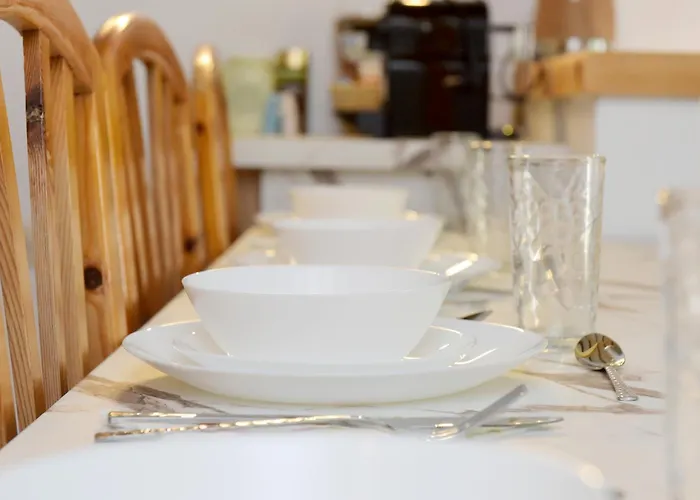 Liri - Family Paradise 山林小屋 *